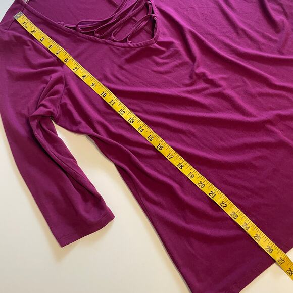 Torrid Berry Romance Lattice Tee Womens Size 2X Relaxed Soft Knit Pullover Top - Picture 11 of 11